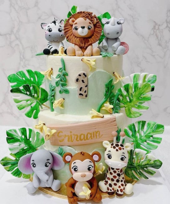 Special Order 6&8" Safari Animals with 30 customised animals macarons